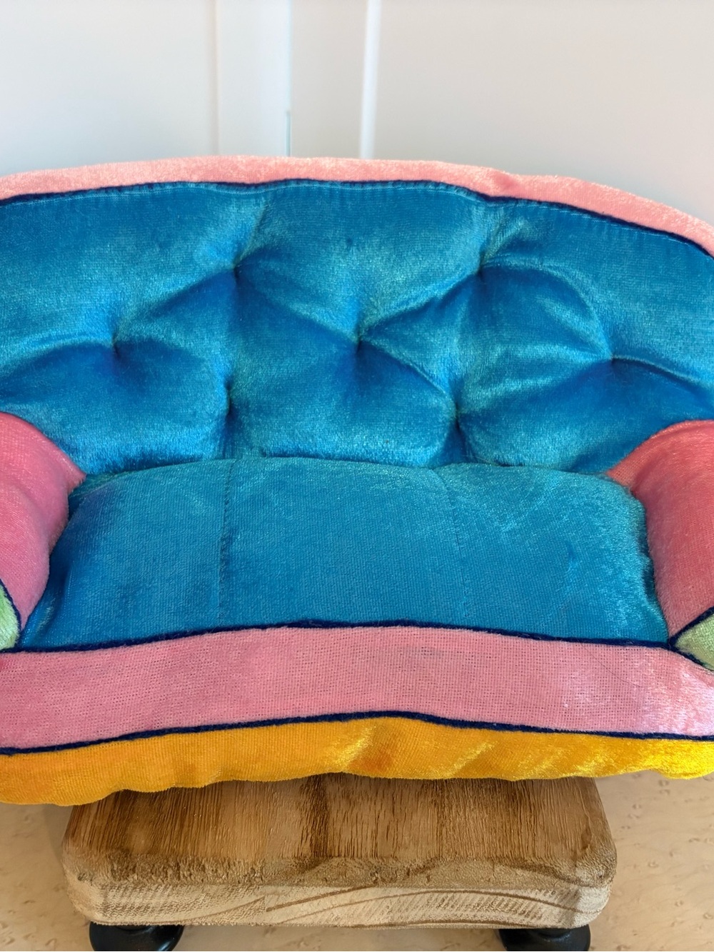 Groovy Girl Doll Furniture Couch 1999 by Agglo